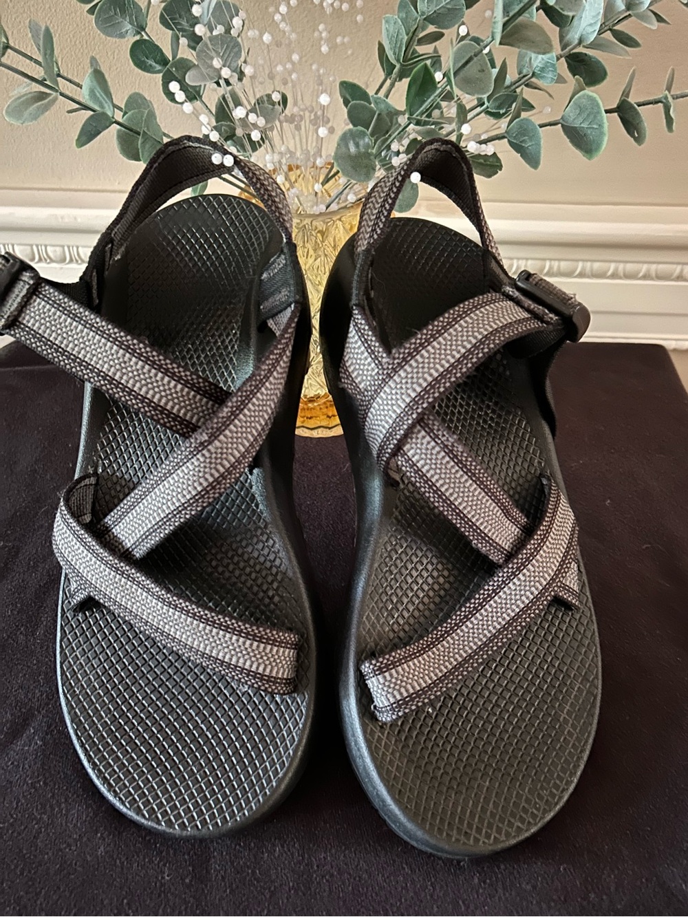 Men’s Size 10 Chaco Black Sandals with Gray Straps